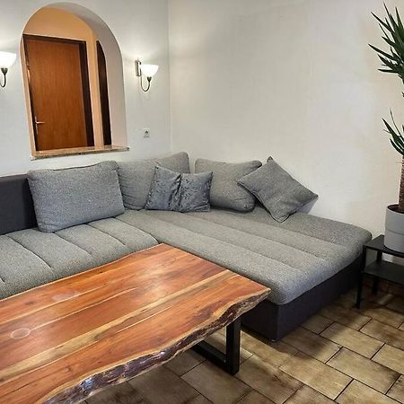 Geraeumige Rustikale Tiroler Wohnung 1-8 Personen Imst Luaran gambar